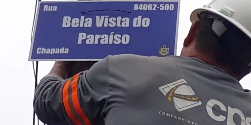 Ruas receberam placas de sinalização indicativa das vias e logradouros públicos residenciais