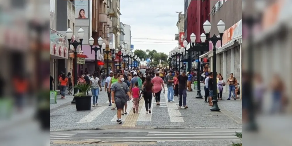 No dia 15 é Sexta-Feira Santa, feriado nacional, e na data o comércio de rua de Ponta Grossa estará fechado para atendimento