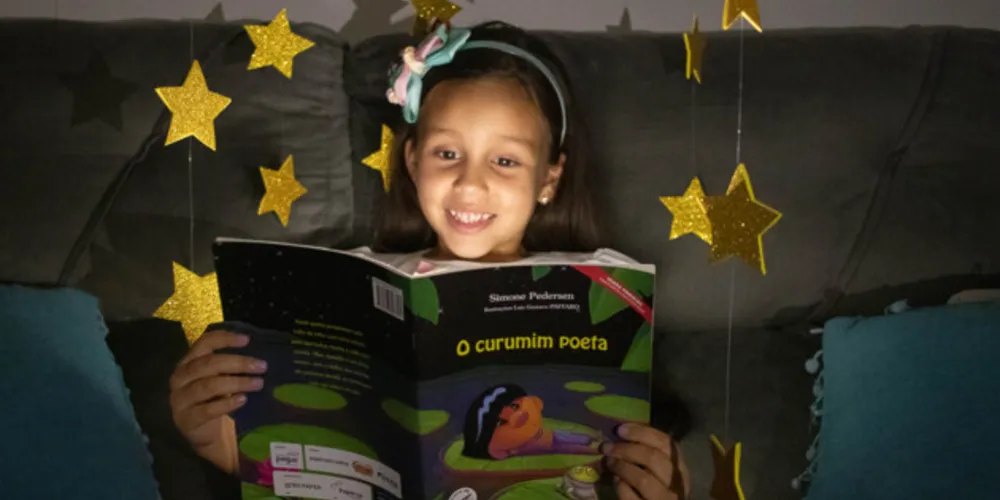 Recheado de poesia, livro da autora Simone Pedersen fala da relação entre um garoto indígena e as estrelas do céu