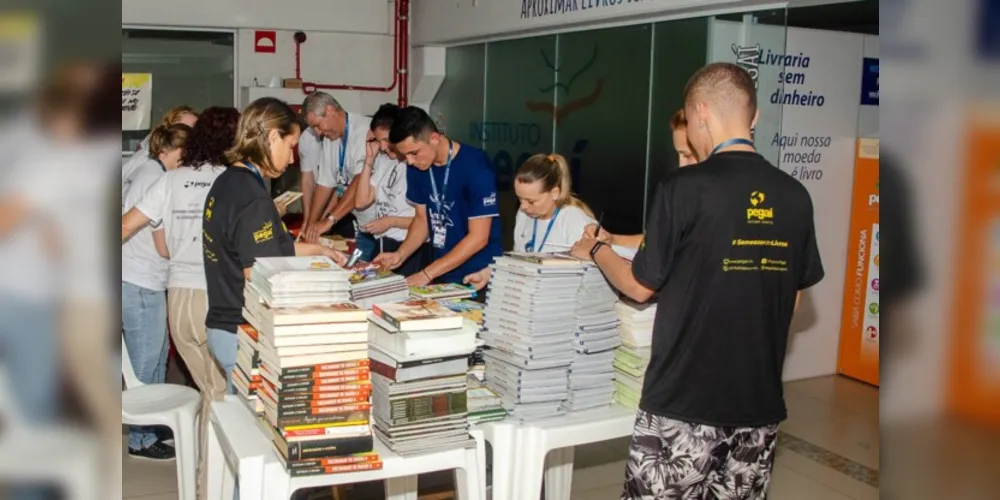 Acervo do Pegaí já ultrapassa marca dos 400 mil livros.