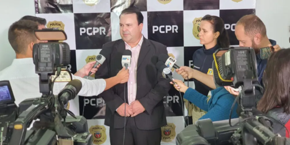 Delegado Rubens Miranda, chefe da Subdivisão da Polícia Civil do Paraná (PCPR) em Guarapuava, durante entrevista coletiva nesta sexta-feira (22)