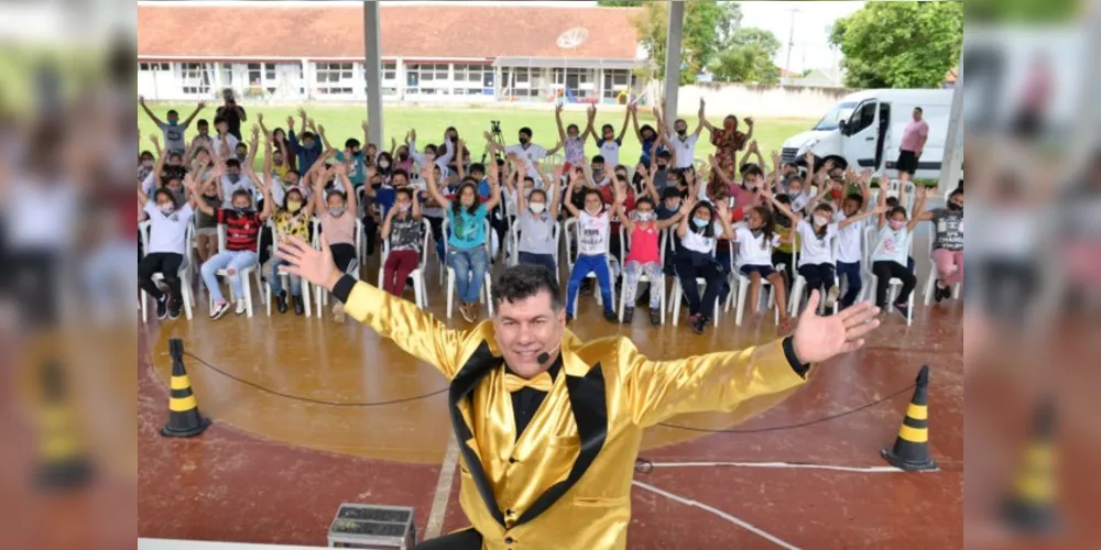 As apresentações serão com o mágico Daniel Quadros e sua equipe, e foram divididas em quatro horários para evitar aglomeração.