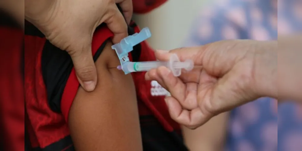 População vacinada com duas doses chega a 87%