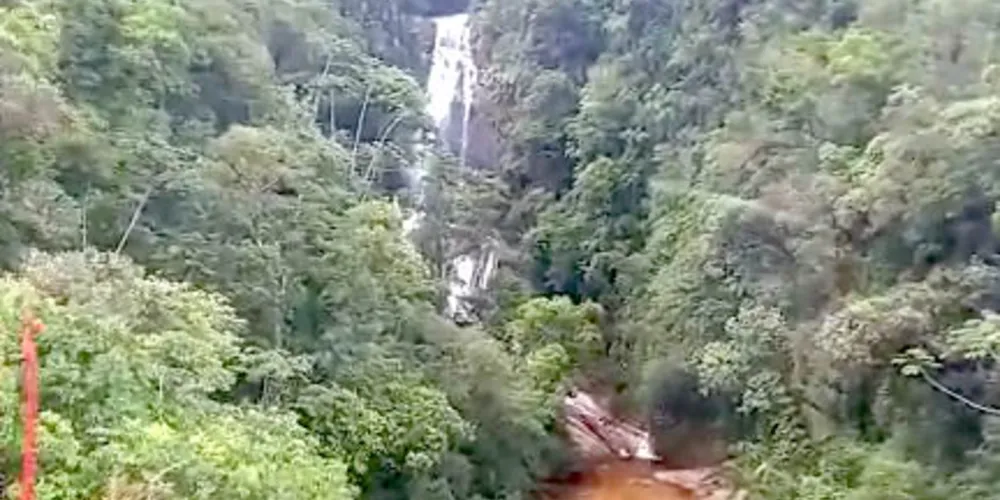 Cachoeira Salto dos Macacos, em Morretes.