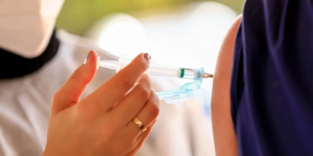 Mais de 775 mil doses de vacinas contra a covid já foram aplicadas em Ponta Grossa
