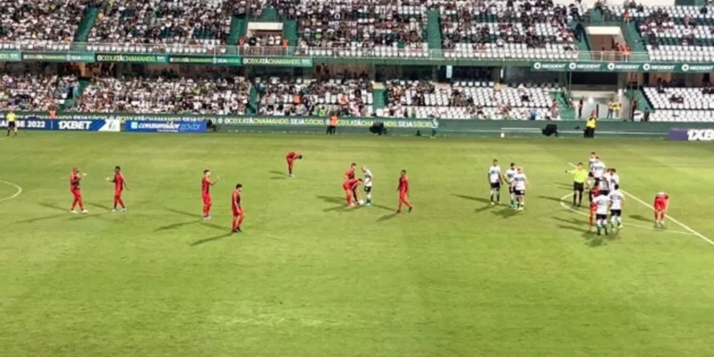 Coritiba e Athletico não saíram do zero no Couto Pereira. Já o Paraná perdeu para o Cianorte e agora é o último colocado no Estadual
