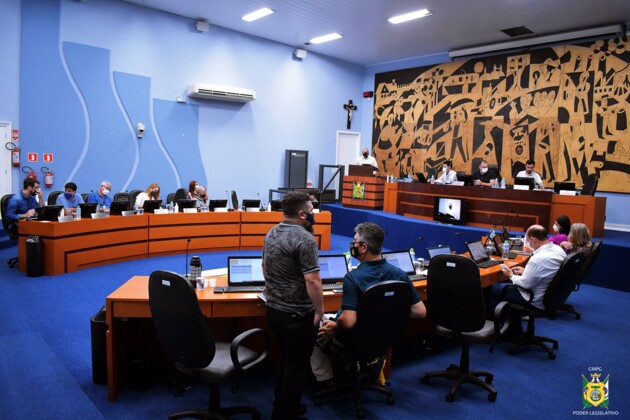 Debates na Câmara Municipal aconteceram na última segunda-feira (21).