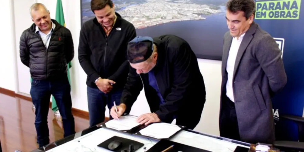 Convênio garante pavimentação da Avenida João Talevi, no distrito de Caetano Mendes