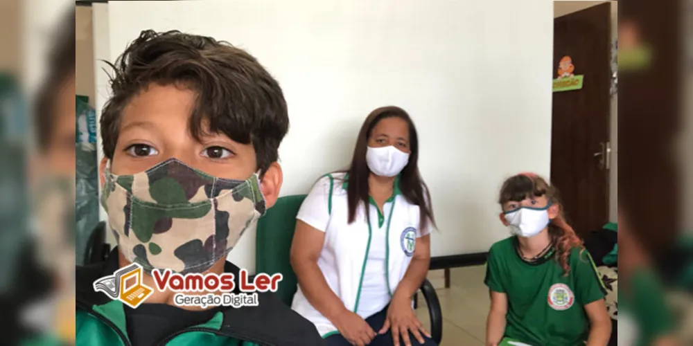 Aluno registrou momento de conversa com a diretora
