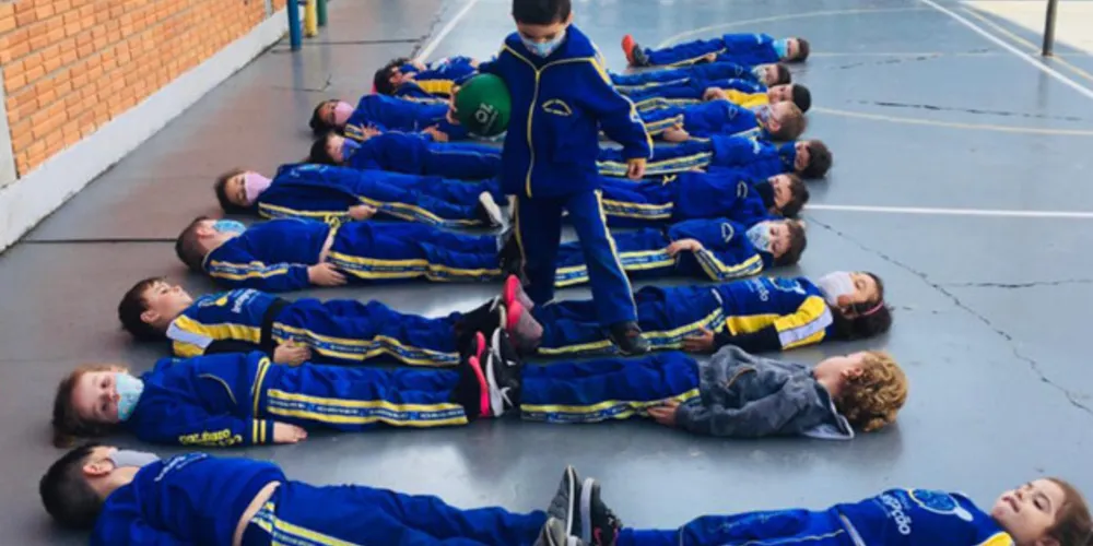 Várias dinâmicas foram aplicadas para celebrar a dinâmica mundial