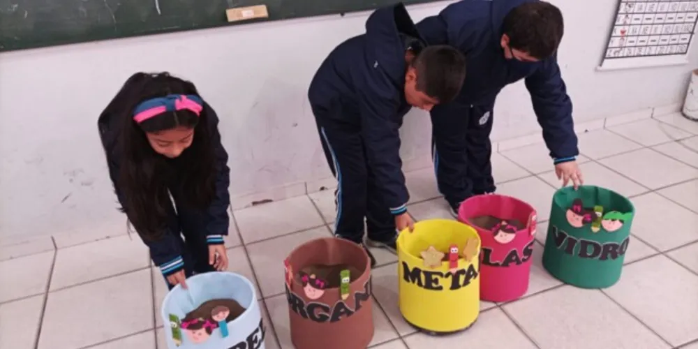 Fotos mostram amplitude de trabalhos realizados pelos alunos