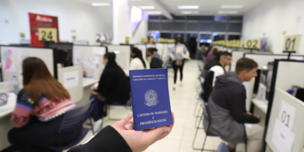 PR inicia a semana com 11.150 empregos disponíveis