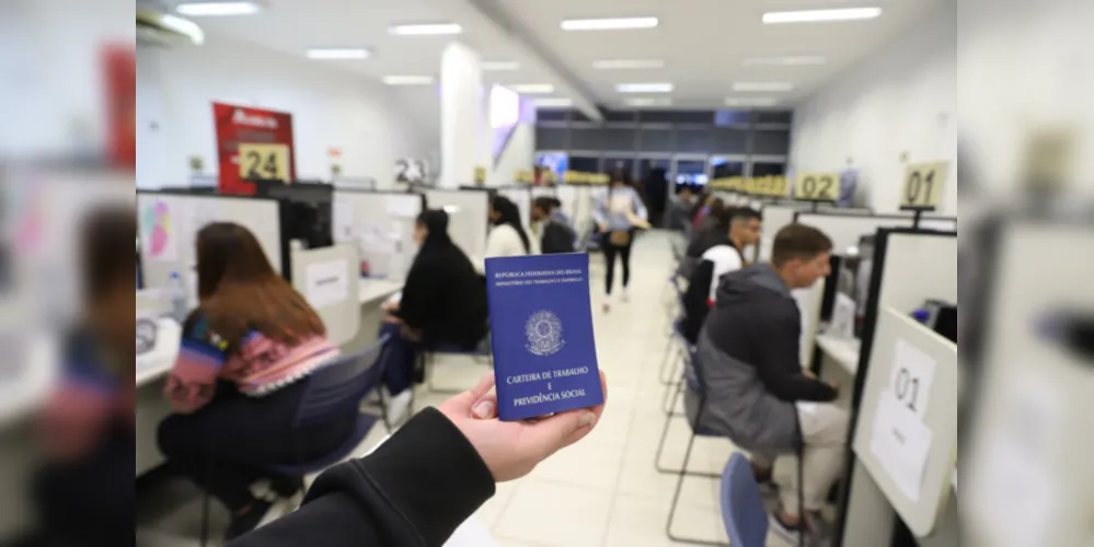 PR inicia a semana com 11.150 empregos disponíveis