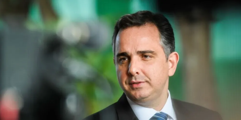 Pacheco assume o comando do país nesta sexta-feira (06)