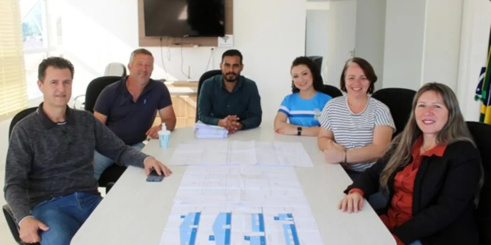 Neste primeiro momento serão construídas quatro novas salas de aula e banheiros, oferecendo mais conforto aos alunos e servidores da escola