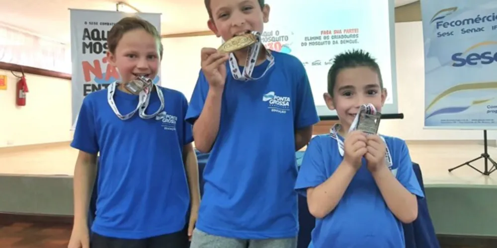 Escolas e estudantes da rede municipal foram premiados pela participação ativa na eliminação de focos do mosquito da dengue