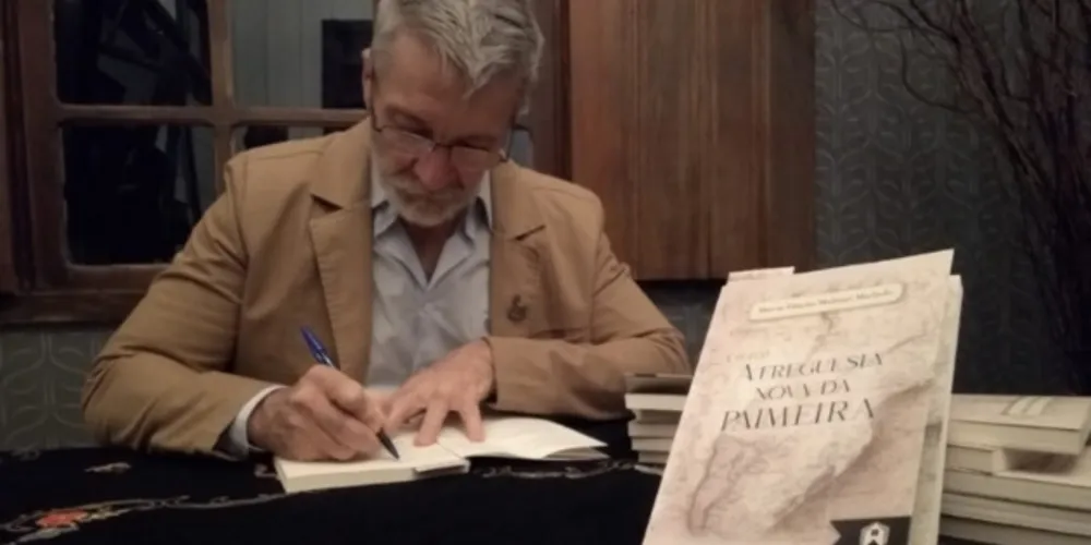 Autor lança obra sobre a origem da cidade de Palmeira