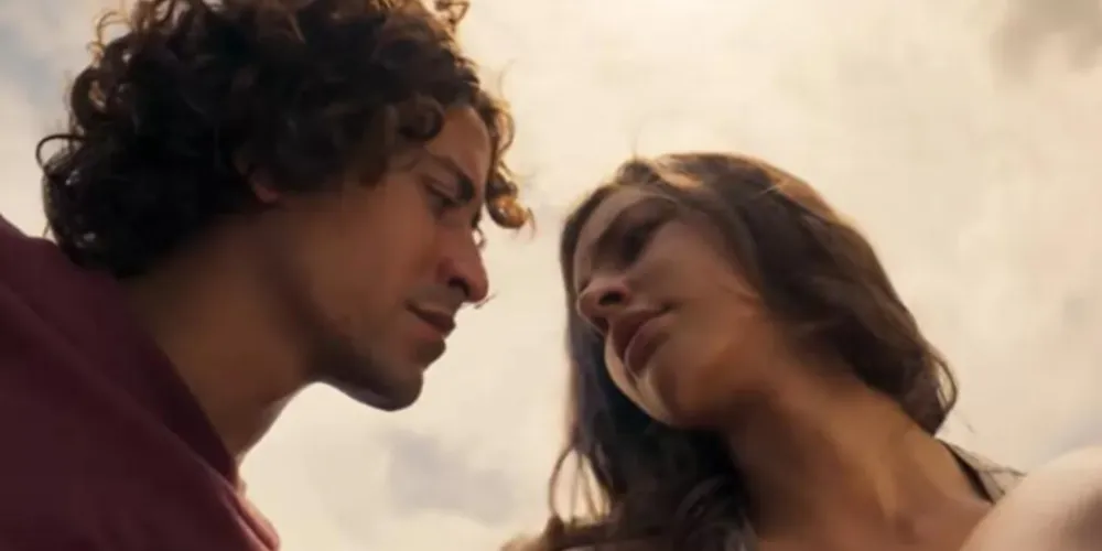 Filha de Maria Marruá está aprendendo a ler e escrever com Jove