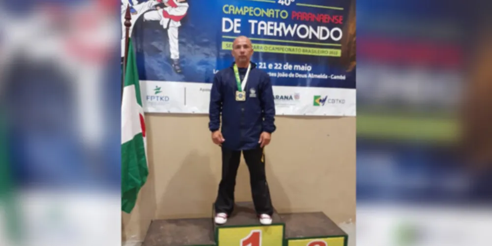 Claiton Medina é atleta da Academia Team Capoeira e patrocinado pela Águia Sistemas