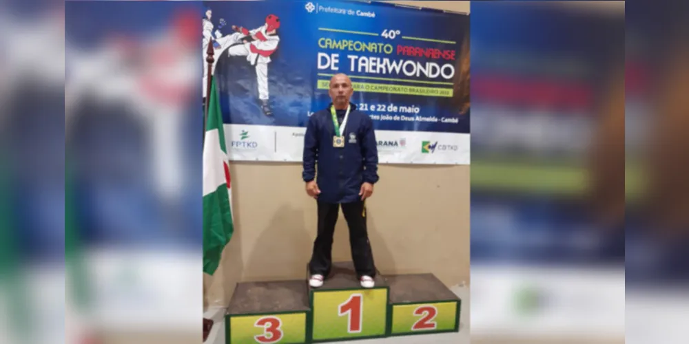 Claiton Medina é atleta da Academia Team Capoeira e patrocinado pela Águia Sistemas