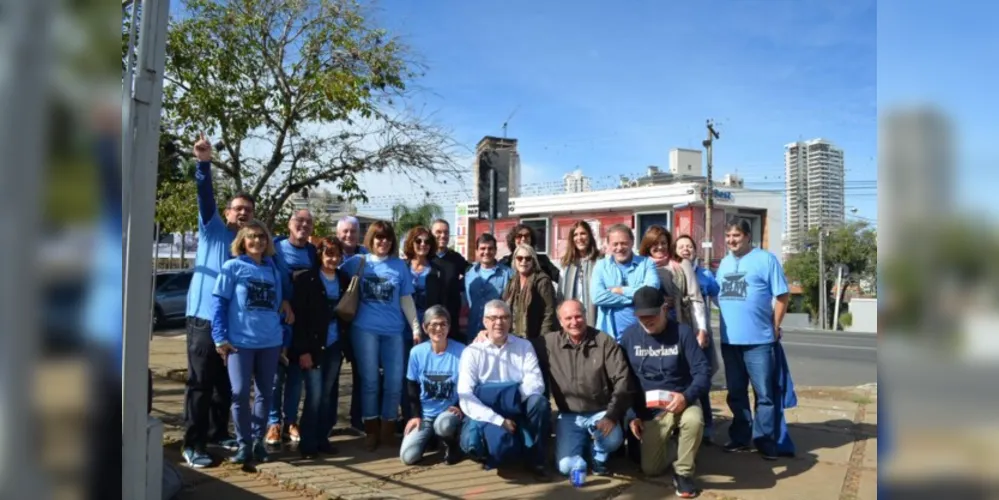 Evento reuniu ex-alunos de Ponta Grossa, Curitiba e São Paulo