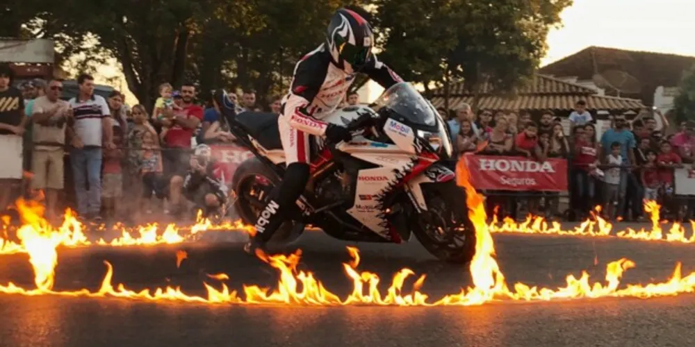 Apresentação acontece nesta sexta-feira (13), na Avenida Vicente Machado
