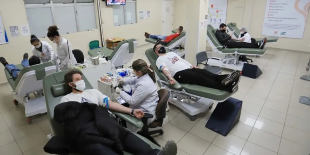 É muito comum observar uma diminuição do estoque de sangue em períodos de temperatura mais baixa