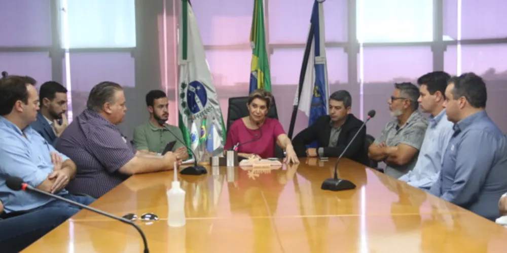 Prefeita Elizabeth apresentou o projeto  em reunião com empresários