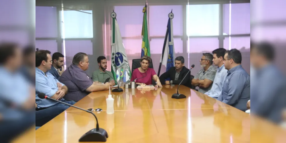 Prefeita Elizabeth apresentou o projeto  em reunião com empresários