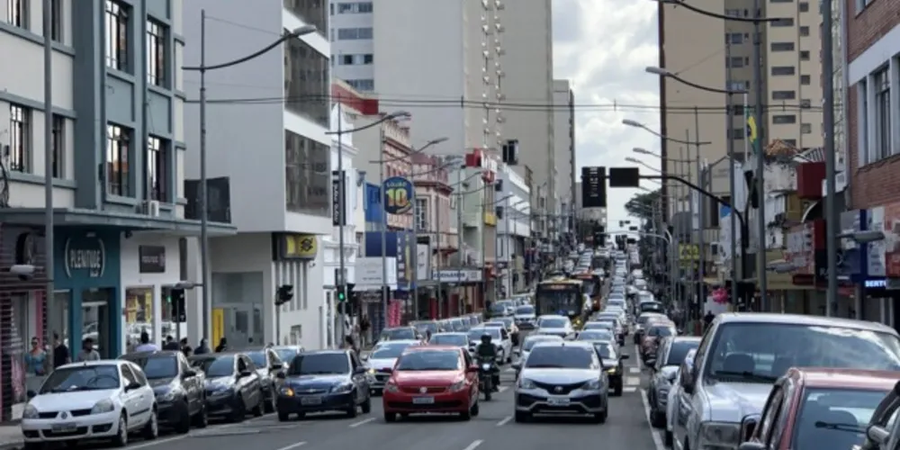 No total, a região tem 301,6 mil veículos passiveis de tributação