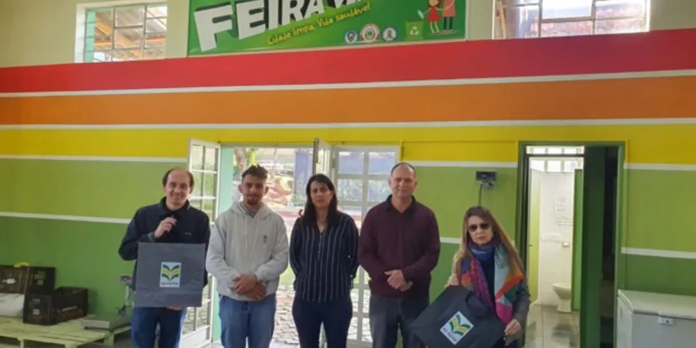 Representantes da Secretaria Municipal de Agricultura e Abastecimento de Piraí do Sul participaram de uma visita técnica