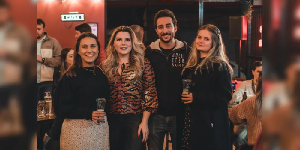 Louise Machado, Vitoria Moss, Leonardo Ortolan e Bianca Dzazio