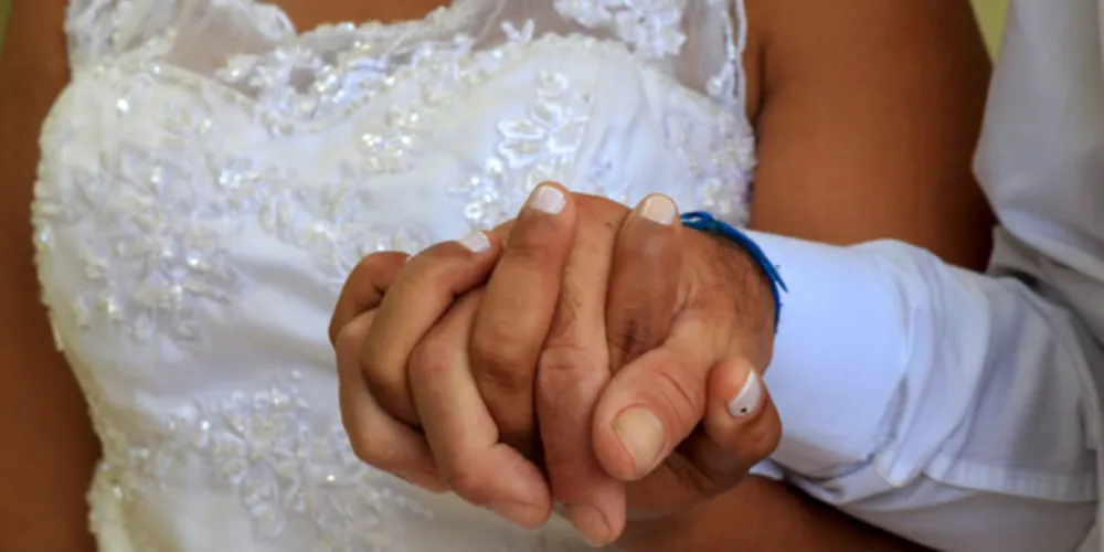 Casais maiores de 18 anos, solteiros, e com renda de até 3 salários mínimos podem se inscrever no CRAS até o dia 1º de julho. As vagas são limitadas.