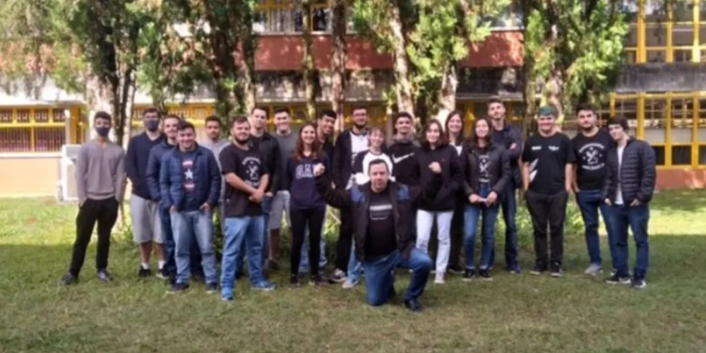 A turma de Metrologia Mecânica da UTFPR.