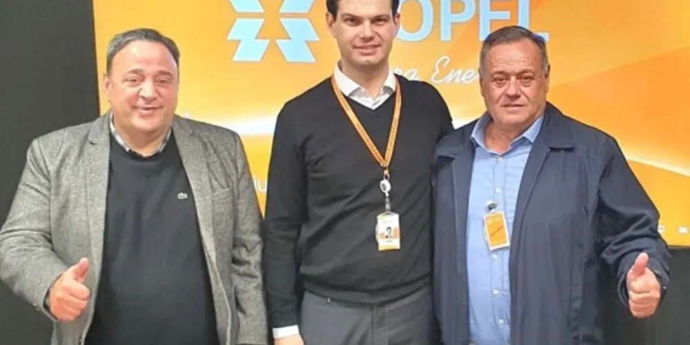 Paulo Balansin ao lado de Daniel Slaviero e de Hussein Bakri.