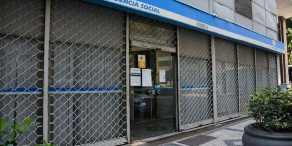 Mudanças abrangem horários, agendamento, entrega de documentos e validade de carteiras antigas.