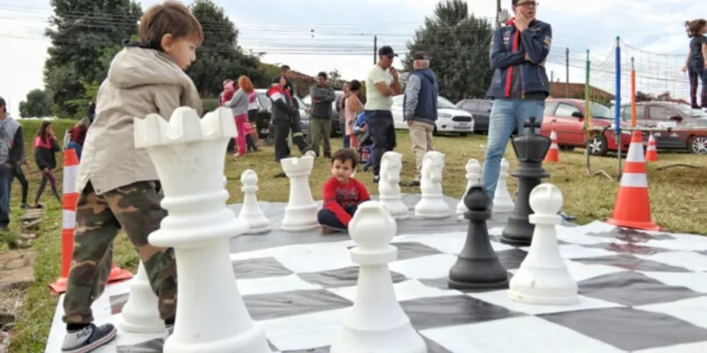 Atividades serão das 14 às 18 horas, no campo de soceity, e serão totalmente gratuitas