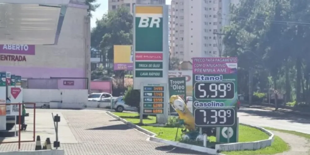 Gasolina passa por nova alta após anúncio da Petrobras
