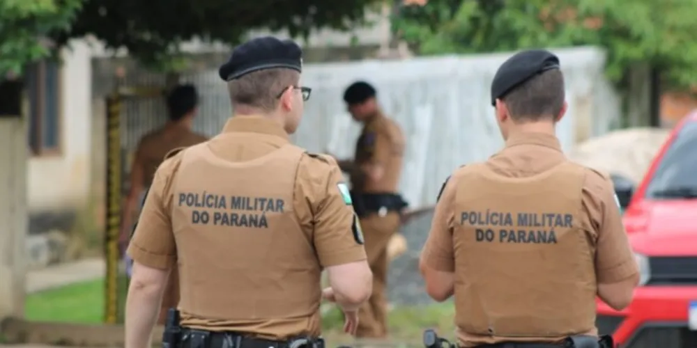 Equipes da Polícia Militar estiveram no local.