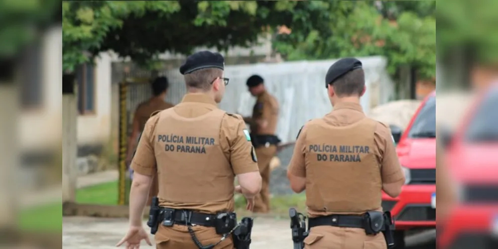 Equipes da Polícia Militar estiveram no local.