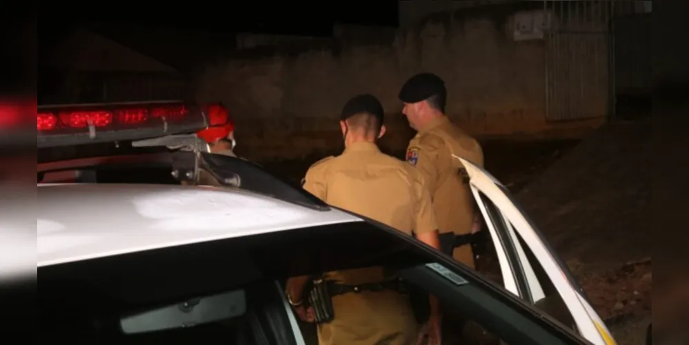 A ocorrência aconteceu na noite de ontem (26) na vila DER.