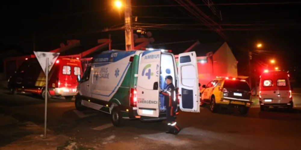 Dois casais tentaram roubar um policial militar na madrugada deste sábado (30), no Núcleo Pitangui