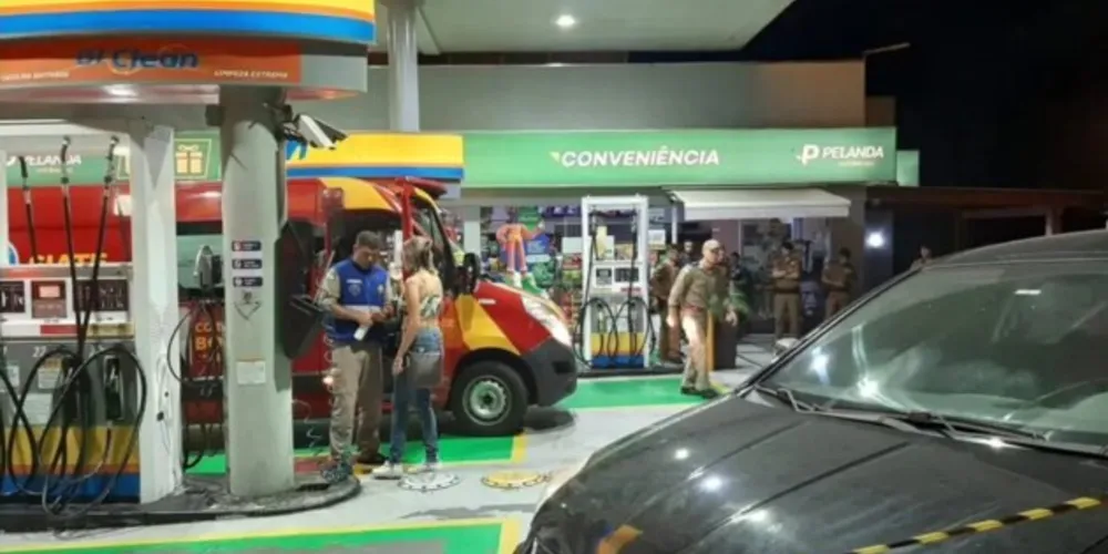 Cenário era de muita gente assustada e sangue pelo chão