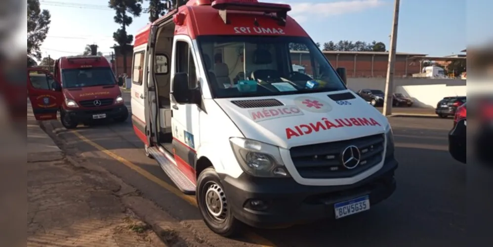 Homem de 53 anos caiu de bicicleta na tarde desta segunda-feira (9), em Ponta Grossa