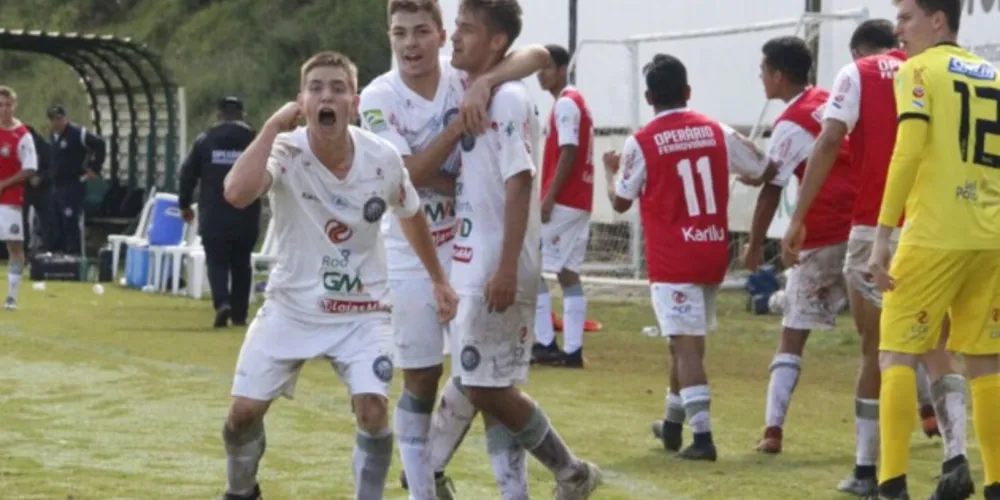 Dudu e Fuchs garantiram os primeiros três pontos do Fantasma na competição de base