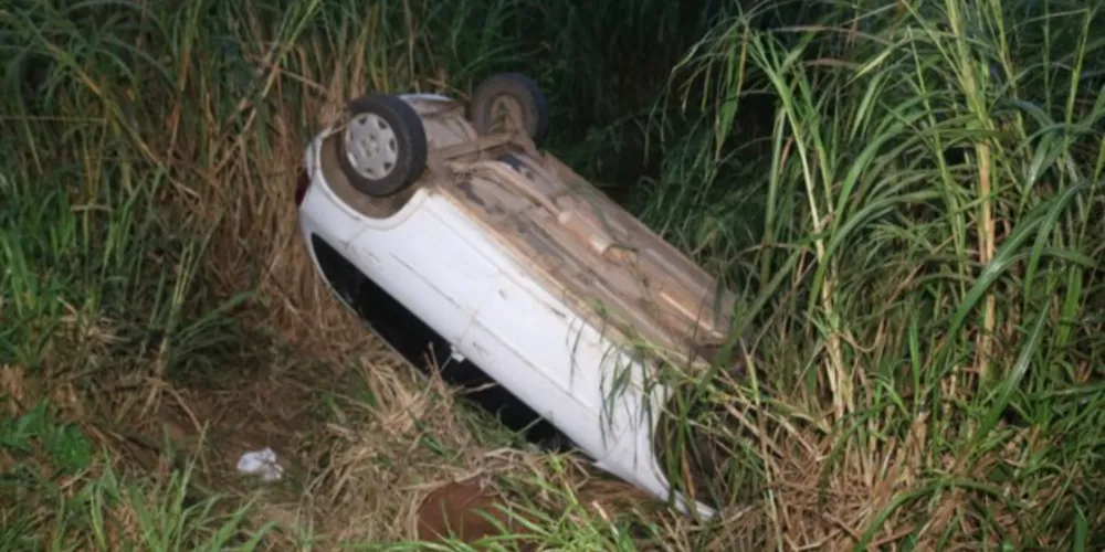 Acidente aconteceu no início da manhã de hoje (15).