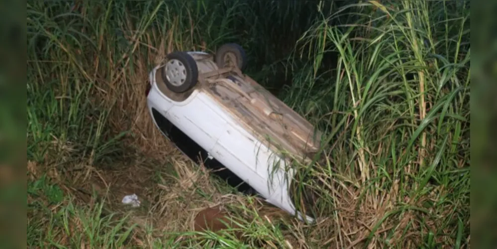 Acidente aconteceu no início da manhã de hoje (15).