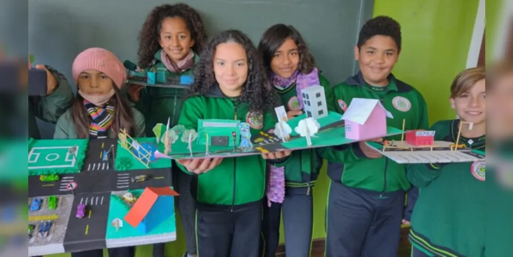 Alunos produziram maquetes para mostrar conhecimentos acerca do tema