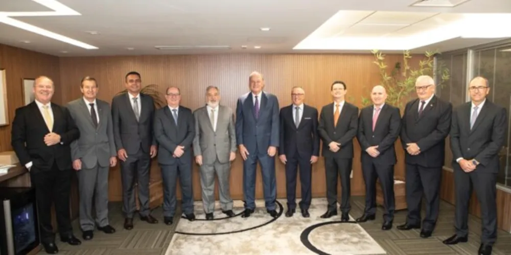 Cerimônia aconteceu nesta quinta-feira