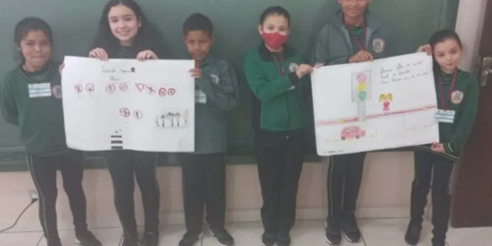 Cartazes elucidaram tópicos discutidos em sala